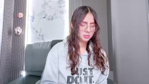 angel online show from 30, 7, 2026