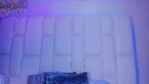 Snapshot of angeles_bust chatting on 22, 9, 2025 angeles_bust online show from 22, 9, 2025