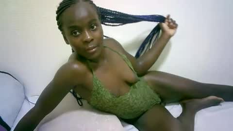 Snapshot of angelgodess30 chatting on 21, 12, 2025 Angle online show from 21, 12, 2025