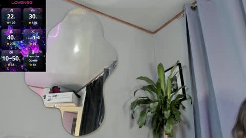 Snapshot of angeli_sexi chatting on 1, 11, 2025 Carolina online show from 1, 11, 2025