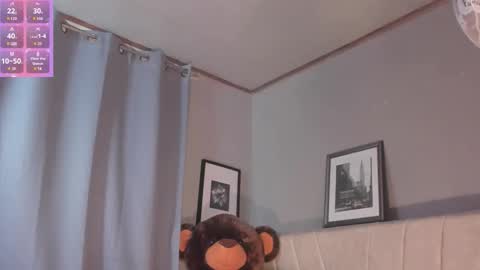 Snapshot of angeli_sexi chatting on 23, 12, 2025 Carolina online show from 23, 12, 2025