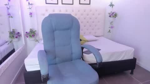 Snapshot of angelica_rolon chatting on 17, 6, 2026 angelica_rolon online show from 17, 6, 2026