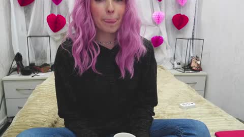 Angelika Rouge online show from 18, 3, 2026