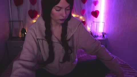 Angelika Rouge online show from 22, 3, 2026