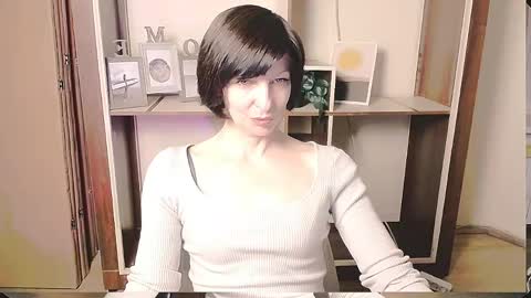 Angelina online show from 15, 5, 2026