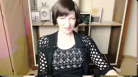 Angelina online show from 8, 6, 2026