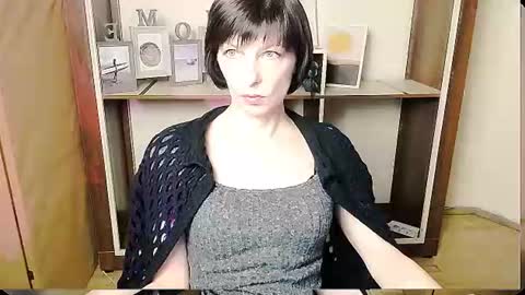 Angelina online show from 9, 6, 2026
