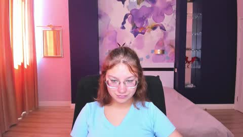 AngelinaLow online show from 22, 9, 2025