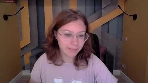 Snapshot of angelinalow chatting on 16, 11, 2025 AngelinaLow online show from 16, 11, 2025