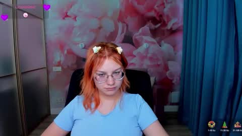 Snapshot of angelinalow chatting on 27, 11, 2025 AngelinaLow online show from 27, 11, 2025