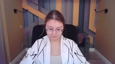 Snapshot of angelinalow chatting on 16, 2, 2026 AngelinaLow online show from 16, 2, 2026