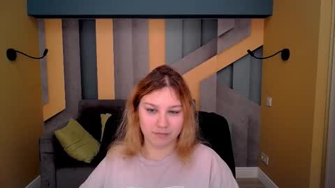 Snapshot of angelinalow chatting on 9, 3, 2026 AngelinaLow online show from 9, 3, 2026