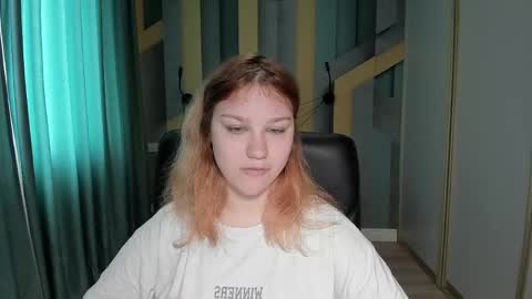 AngelinaLow online show from 30, 4, 2026