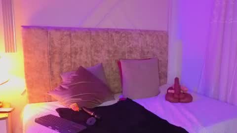 angelinarouse_ online show from 28, 7, 2026