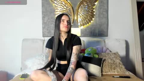Angeline Smith  online show from 26, 7, 2026