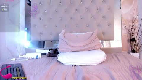 Angeline online show from 5, 5, 2026