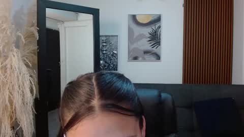 Snapshot of angeline_davies chatting on 7, 3, 2025 angeline_davies online show from 7, 3, 2025