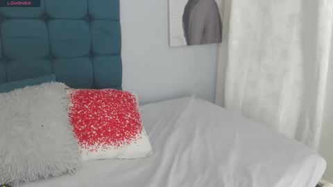 Snapshot of angelitawild_ chatting on 4, 2, 2025 angel online show from 4, 2, 2025