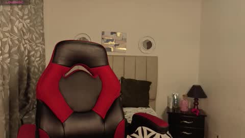  ANGELA ISABELLA  online show from 9, 2, 2026