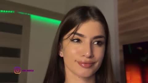 Snapshot of angelmi171 chatting on 9, 9, 2025 angelmi171 online show from 9, 9, 2025