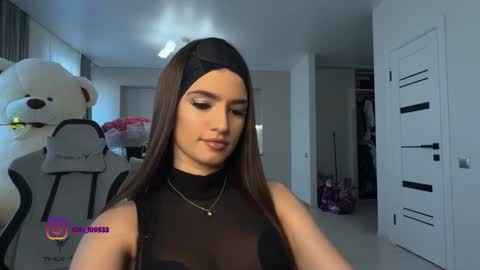 Snapshot of angelmi171 chatting on 18, 10, 2025 angelmi171 online show from 18, 10, 2025