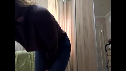 Snapshot of angelo4ek_olya chatting on 22, 12, 2025 Your dreams best breasts online show from 22, 12, 2025