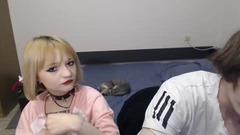 Snapshot of angelofporncouple chatting on 4, 3, 2026 Eva online show from 4, 3, 2026