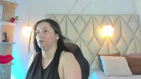 ANGIE online show from 7, 5, 2026