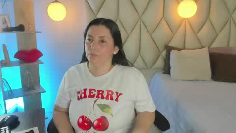 ANGIE online show from 10, 5, 2026