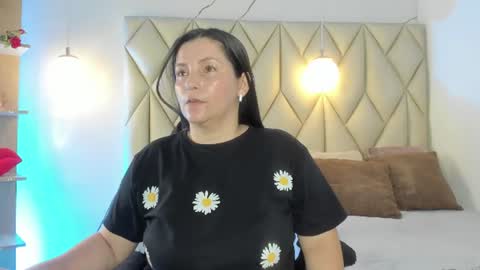 ANGIE online show from 12, 6, 2026