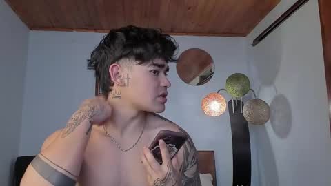 Snapshot of angelx_fox chatting on 5, 1, 2025 Angel Fox online show from 5, 1, 2025