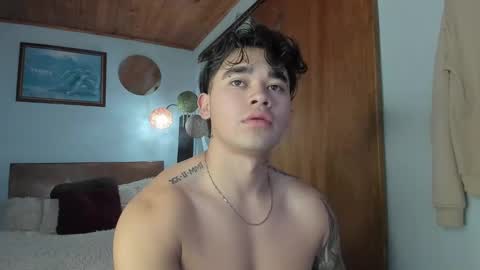 Snapshot of angelx_fox chatting on 2, 3, 2025 Angel Fox online show from 2, 3, 2025