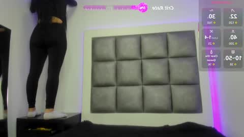 Snapshot of angely_js chatting on 22, 10, 2025 angely_js online show from 22, 10, 2025