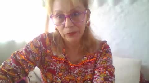 angelycute476334 online show from 12, 3, 2026