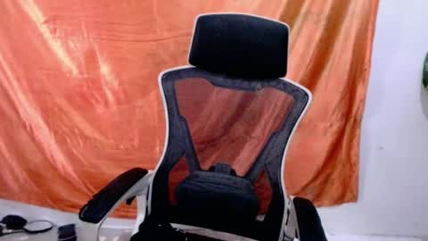 angelyn_slim online show from 29, 6, 2026
