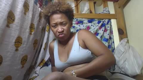 Snapshot of angevannessa chatting on 24, 10, 2025 ange online show from 24, 10, 2025