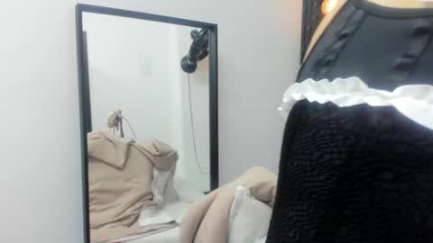 A N G I E.  online show from 26, 2, 2026