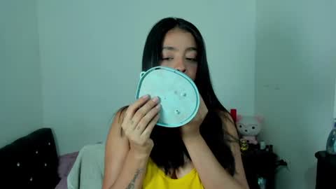 Angie y Andres online show from 23, 6, 2026