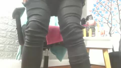 Snapshot of angierot2025 chatting on 10, 10, 2025 angierot2025 online show from 10, 10, 2025