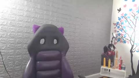 Snapshot of angierot2025 chatting on 12, 10, 2025 angierot2025 online show from 12, 10, 2025