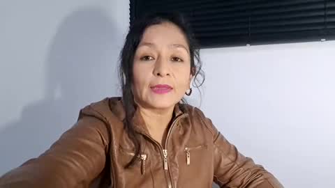 Angie online show from 28, 2, 2025