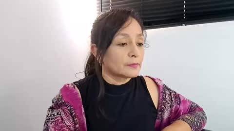 Angie online show from 3, 3, 2025