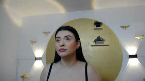Snapshot of anikaromanof chatting on 9, 6, 2026 Anika Romano online show from 9, 6, 2026