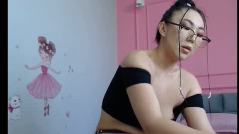 Akimi online show from 19, 3, 2026