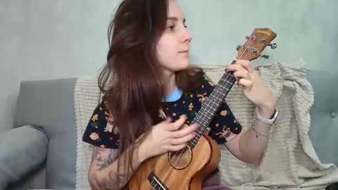 Snapshot of anime_baby22 chatting on 19, 1, 2025 Alice online show from 19, 1, 2025