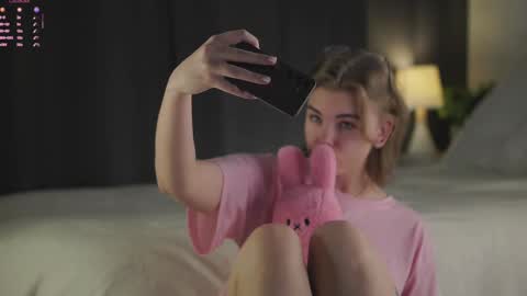 Snapshot of anishavivo chatting on 20, 12, 2025 AnishaVivo online show from 20, 12, 2025