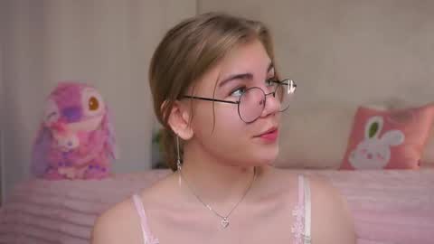 Snapshot of anishavivo chatting on 8, 3, 2026 AnishaVivo online show from 8, 3, 2026