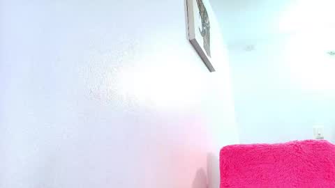 ana independent model online show from 3, 5, 2026