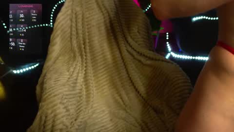 anita_von online show from 25, 11, 2025