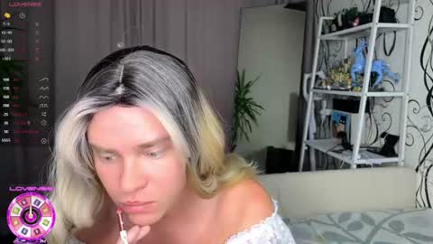 anjalin_sososok online show from 12, 7, 2026